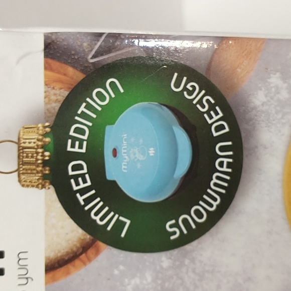 My Mini Snowman Waffle Maker 5" Non-Stick - Picture 5 of 13